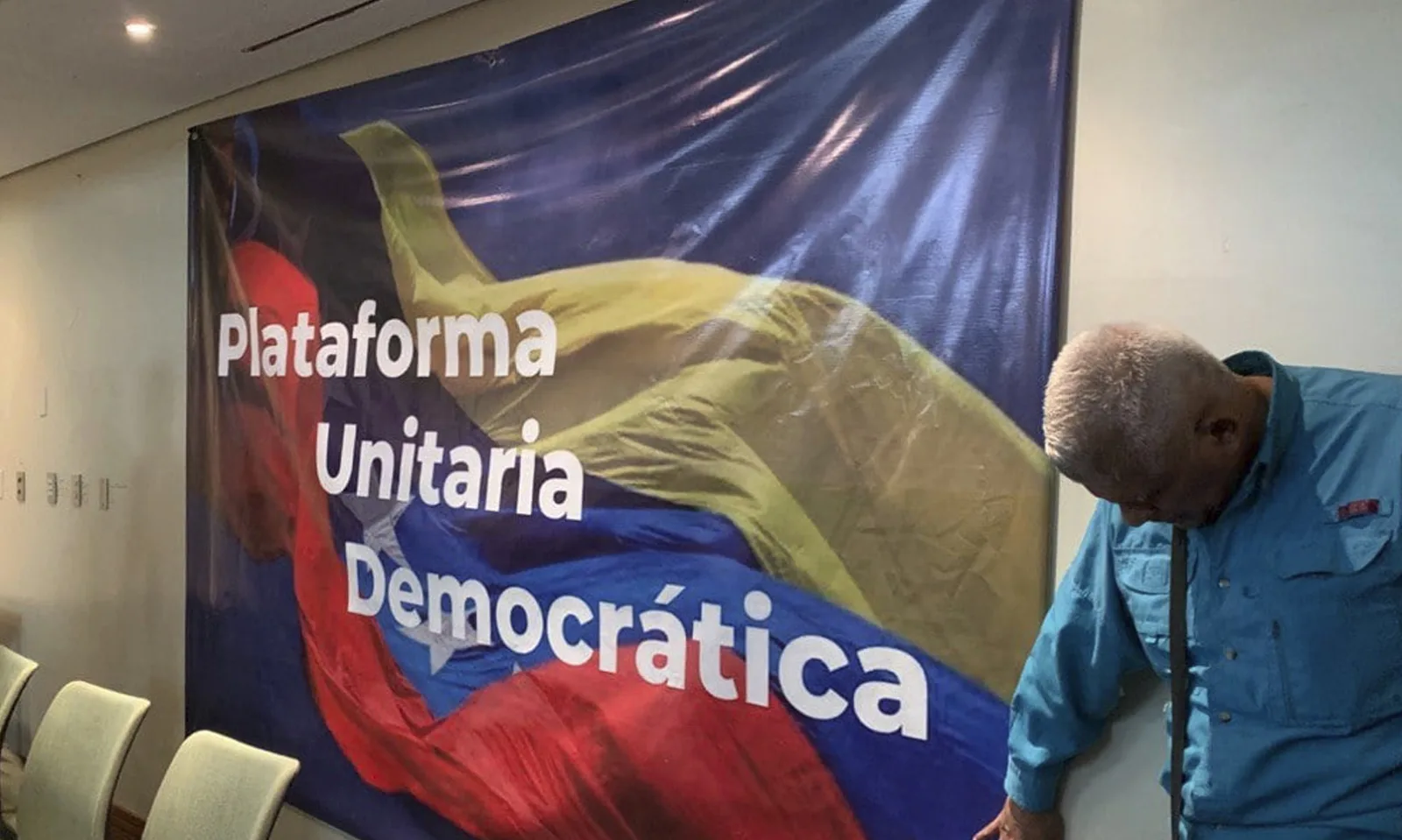 Maduro inicia su última campaña sin aumento de salario
