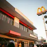 YPF y McDonald’s acuerdan abrir locales en estaciones de servicio en Argentina