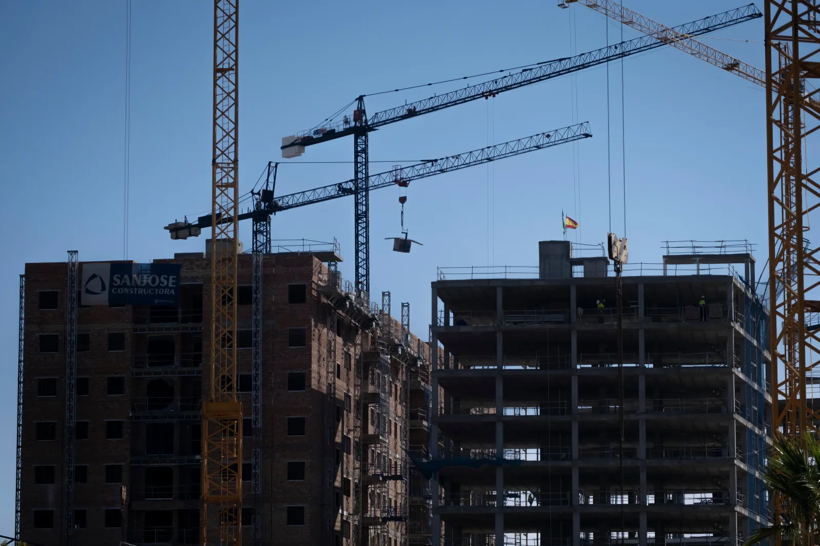 Crisis habitacional: el debate entre regulación y construcción
