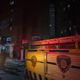 Explosión de camioneta causa incendio sin heridos en edificio de Cecilio Acosta