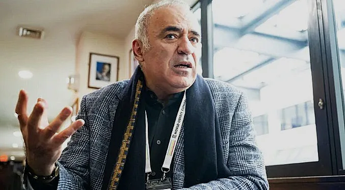 Kasparov dice que fue blanco de un plan para asesinarlo en EEUU