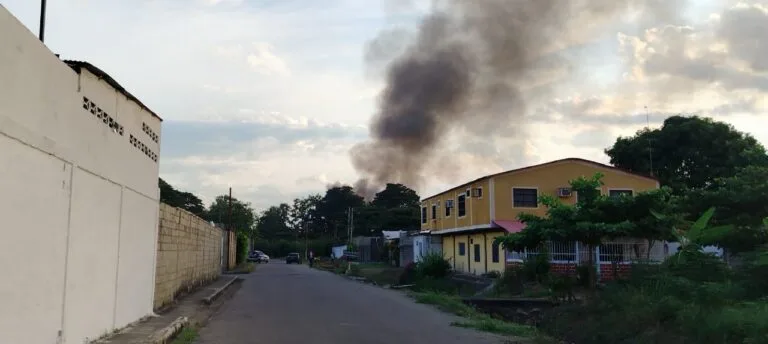 Quemas en La Rosaleda afectan a familias en Barinas