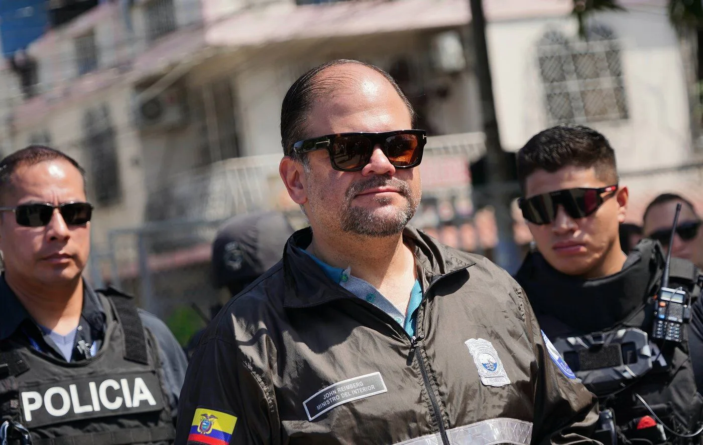 Ecuador envía a tres requeridos por la justicia de EE. UU