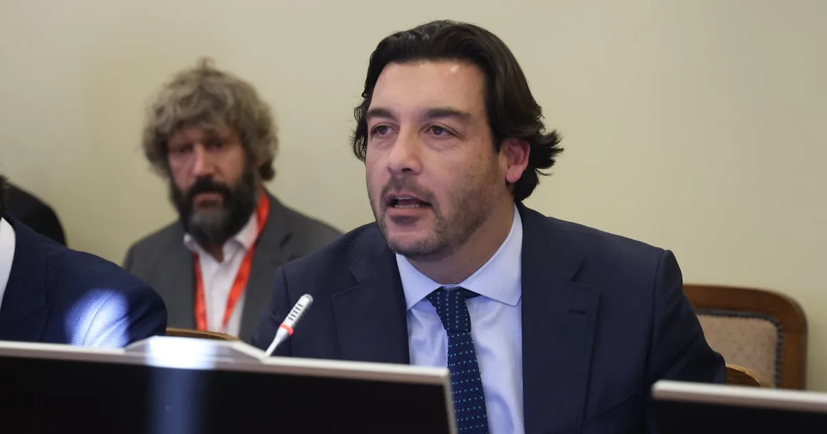 Leiva endurece críticas por rebajas de condena y evalúa AC