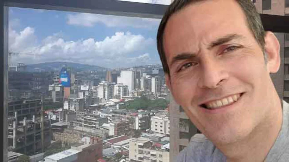 Oliveros propone llevar el sueldo al 80% del ingreso laboral