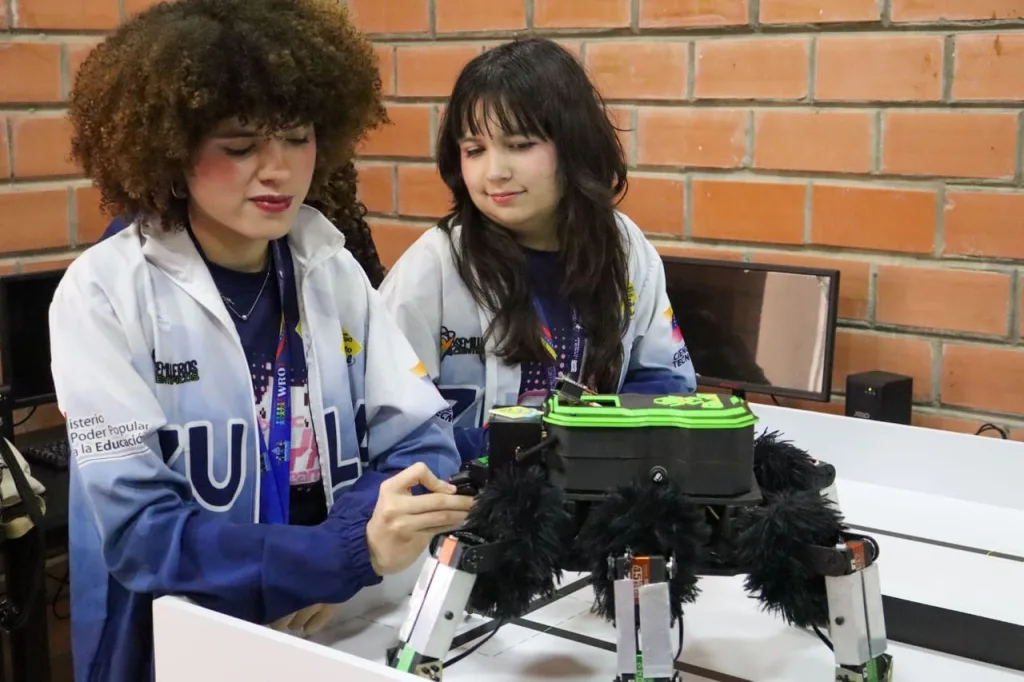 Cuatro equipos de Maracaibo avanzan a la final mundial de robótica