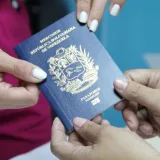 Saime advierte sobre pasaportes con daños materiales
