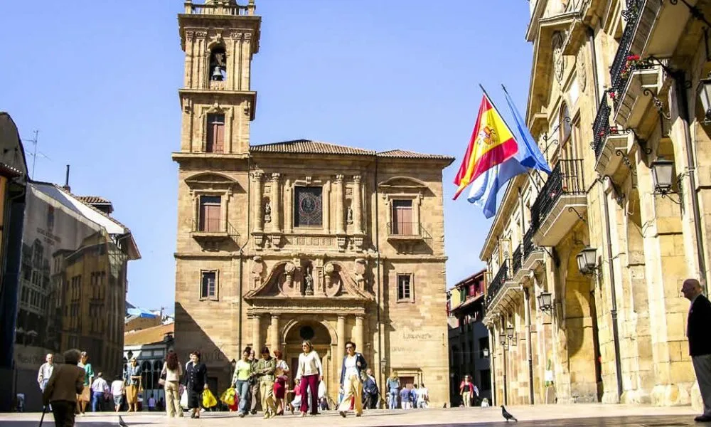 Asturias suma 33.372 cotizantes extranjeros y lideran Colombia