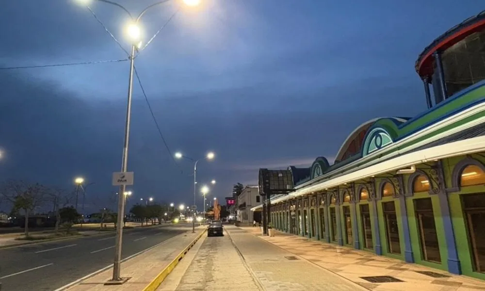Reactivan alumbrado en 1,5 kilómetros de la Libertador