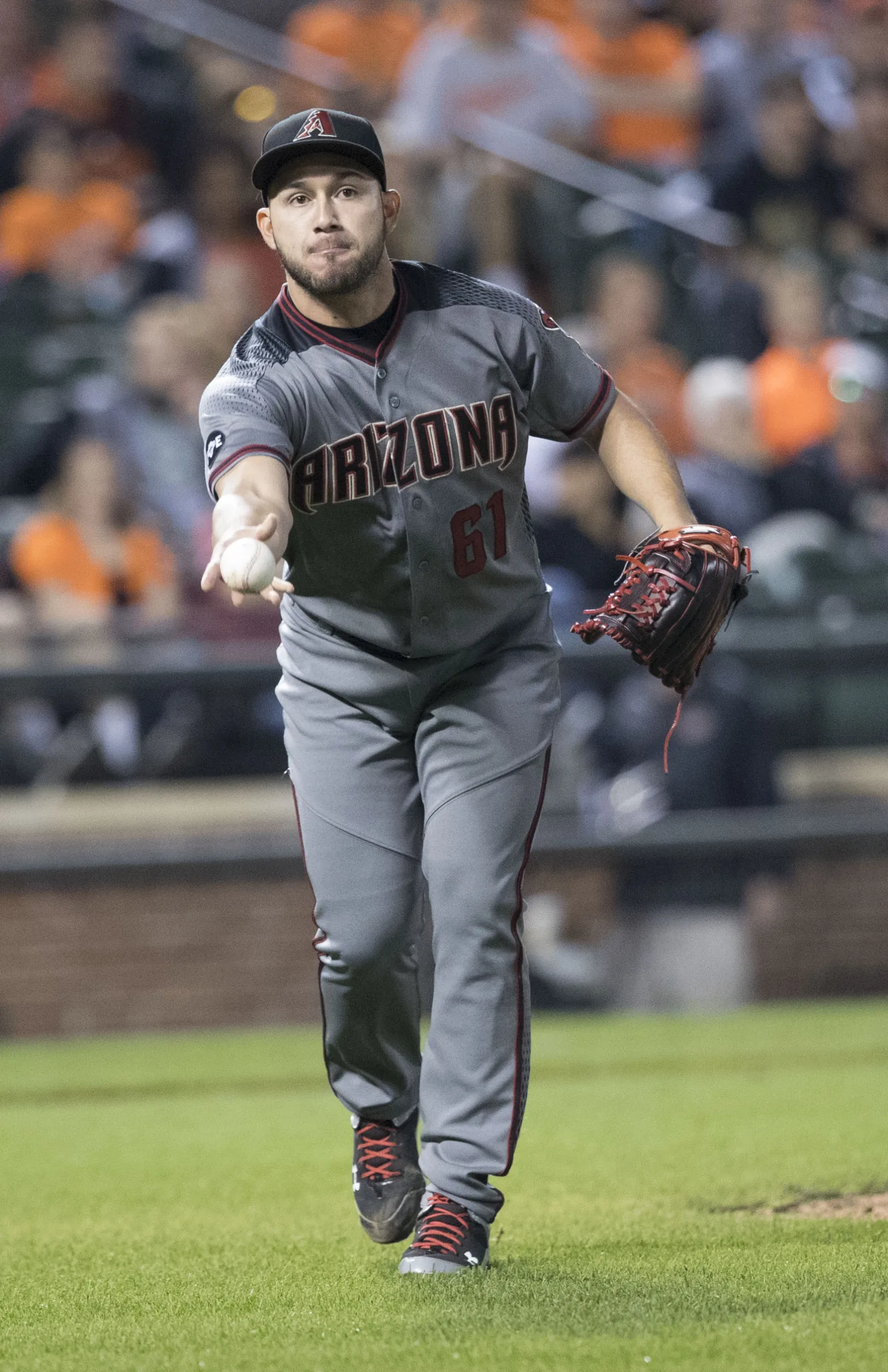 Silvino Bracho suma 62 salvados y alcanza a Solarte