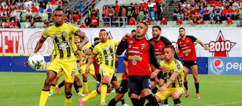 Empate clásico para abrir el G-4