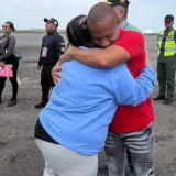 Llegan 387 venezolanos en dos vuelos de Vuelta a la Patria