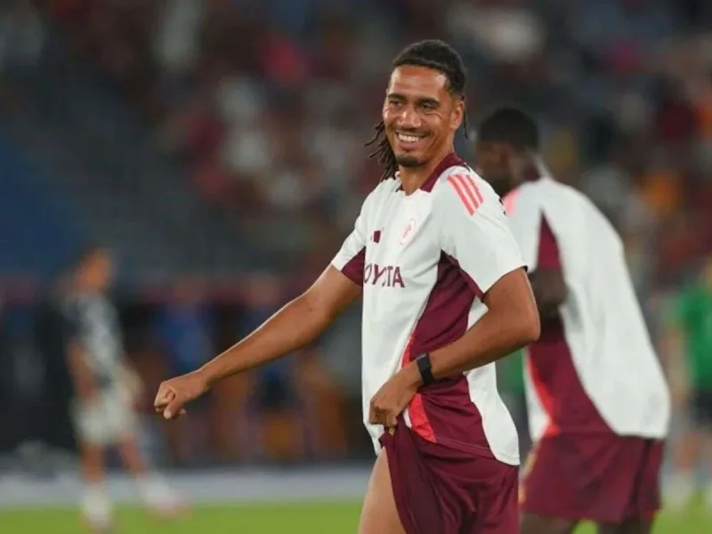 Chris Smalling firma con el FC Porto hasta final de temporada