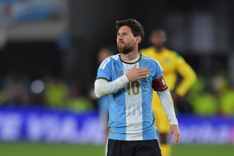 Messi se despide con gol en la victoria 3-0 sobre Benín