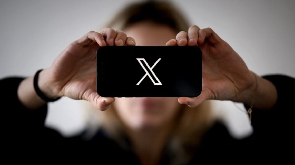 Por «contenido ilegal»: UE abre investigación formal contra red social X