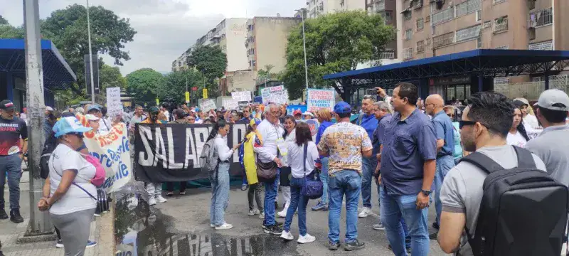 Trabajadores de salud marchan en Caracas por salarios dignos y atención gratuita