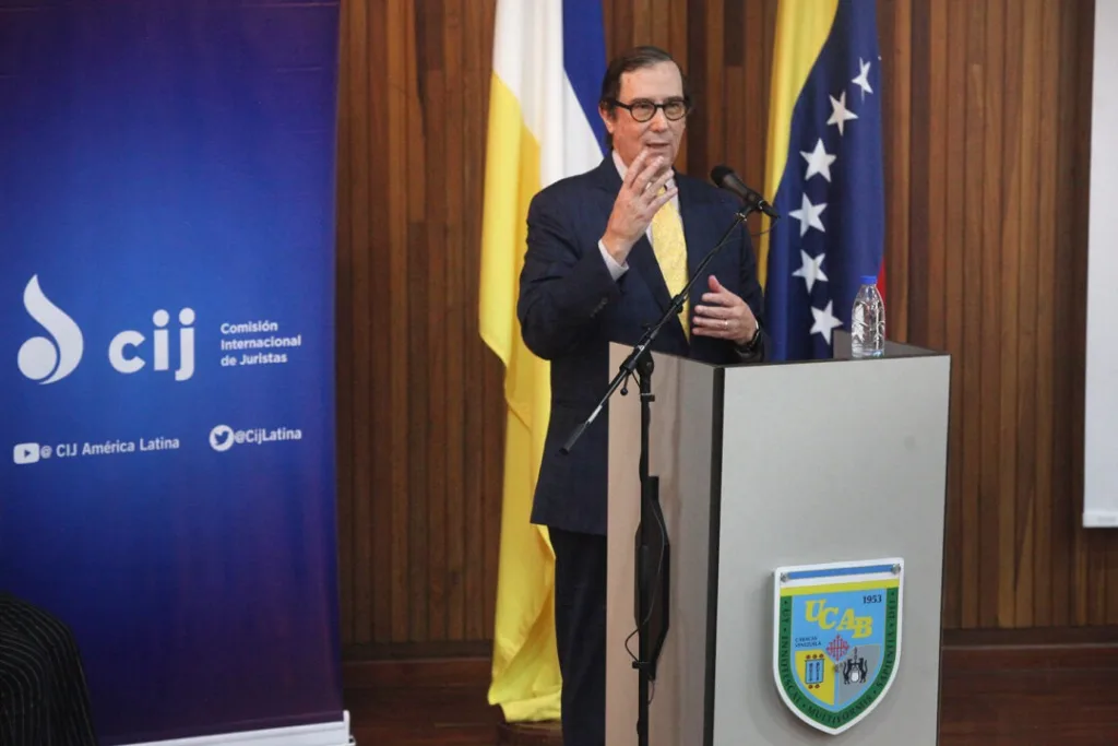 Ayala Corao advierte sobre independencia judicial y el TSJ
