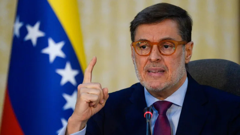 Venezuela tilda de intromisión la postura de Uruguay