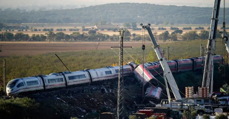 El desastre ferroviario agrava la crisis de Sánchez