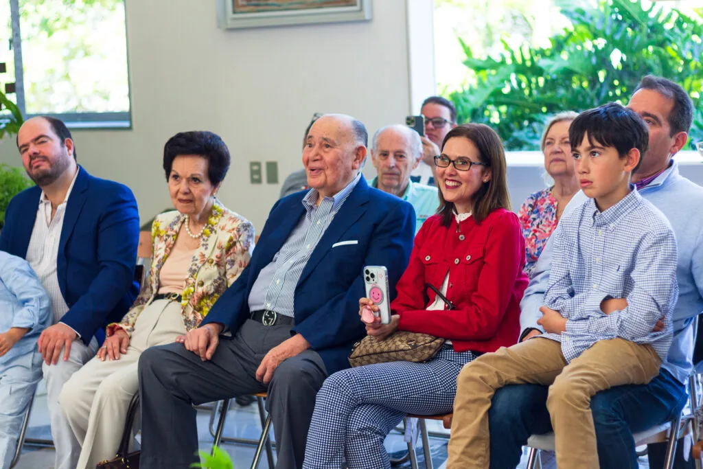 Francisco Pérez Rendiles presentó su poema musical