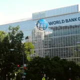 Banco Mundial prevé baja de materias primas tras alza en 2026