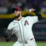 Tres venezolanos dominan el montículo en la mitad de la temporada