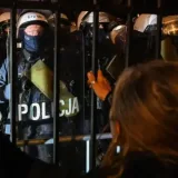Policía rodea Tribunal Constitucional en Polonia