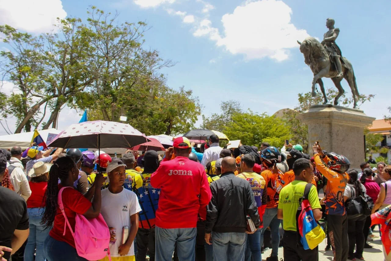 Maracaibo reúne a miles en apoyo a Maduro y Cilia Flores
