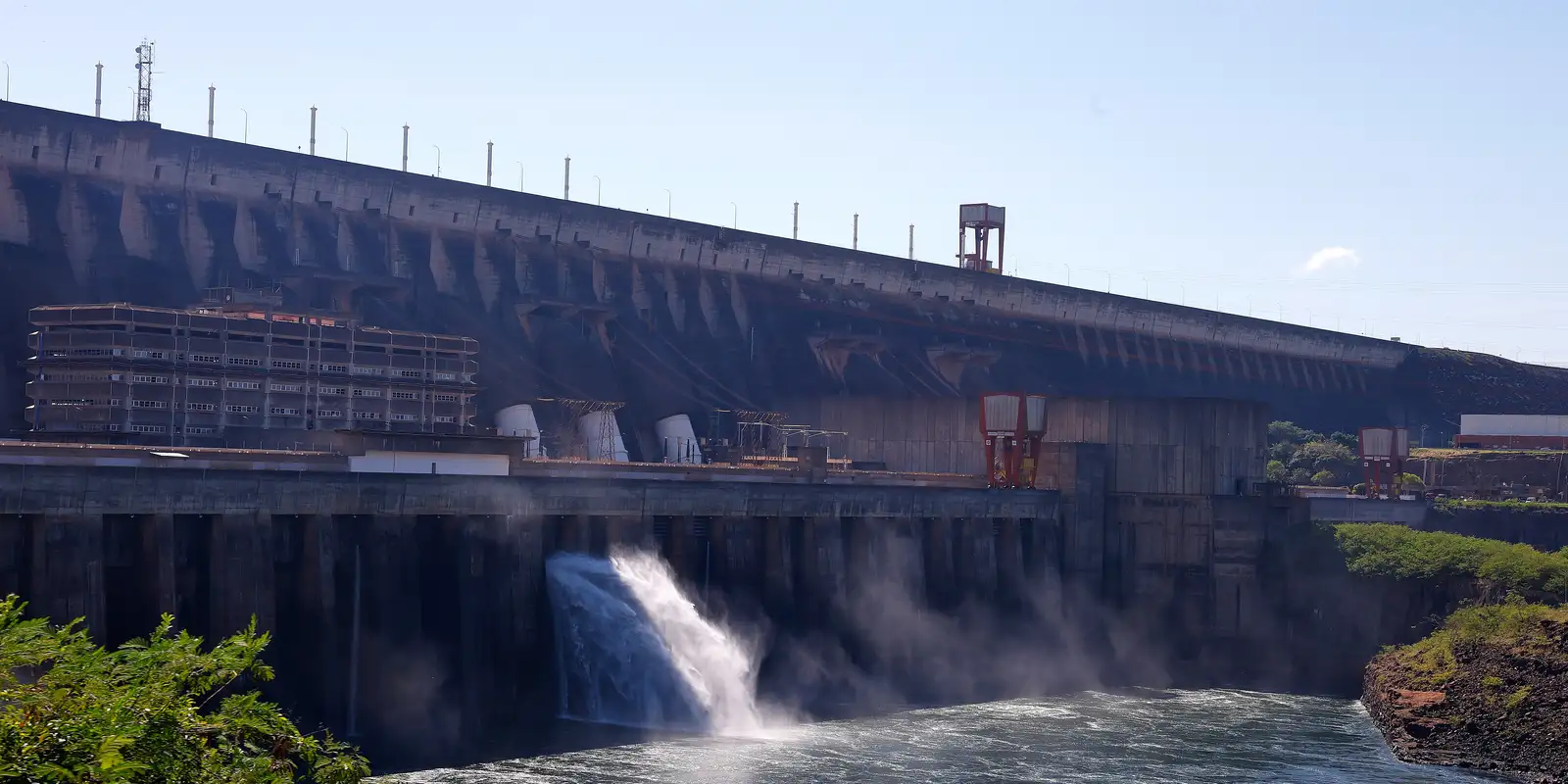 Brasil mantendrá sin recargo la luz en noviembre