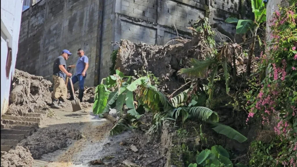 Lluvias incomunican a El Rincón en Mérida