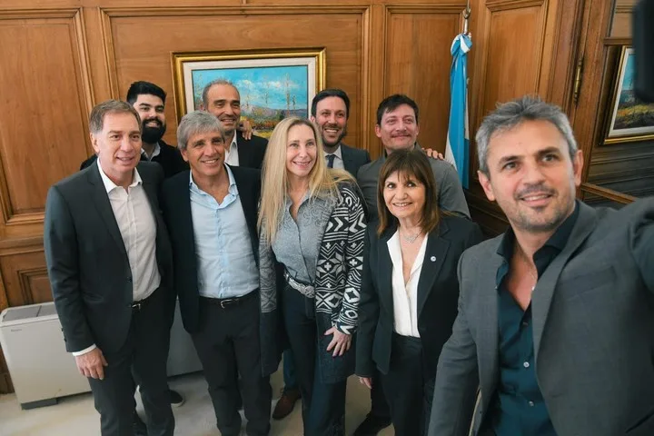 Milei conserva ventaja electoral pese a un rechazo de 60%