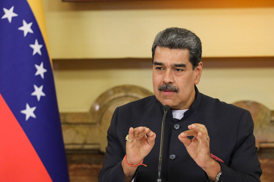 Maduro: Oposición prepara "atentados terroristas" ante presidenciales 