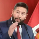 Holguín deja vocería en Ahora Nación tras choque interno