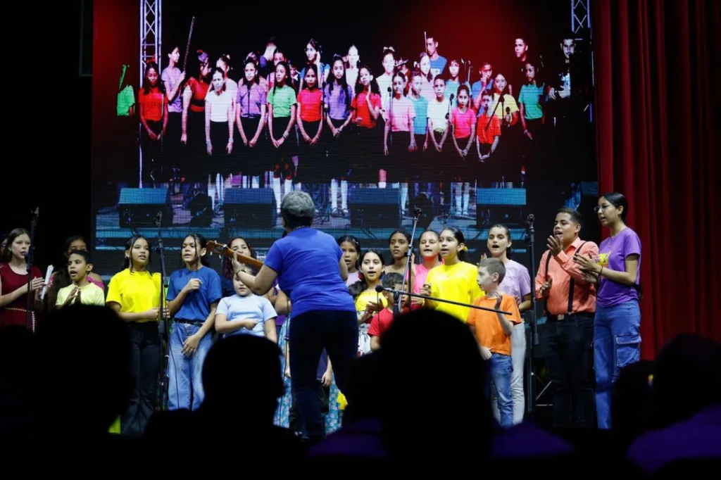Tarek William Saab destaca concierto de música en La Guaira