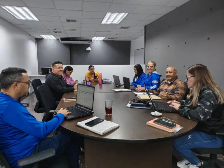 Gremio dice que pactó ajustes con Educación en Caracas