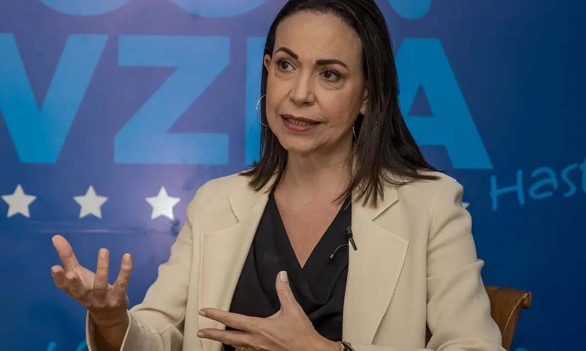 Machado no descarta la existencia de dos monedas en Venezuela