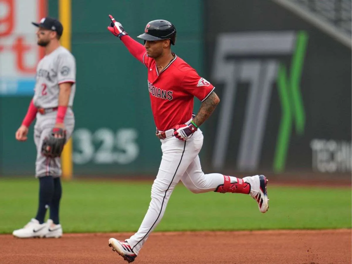 Rocchio abrió la paliza de Cleveland con jonrón de 2-0