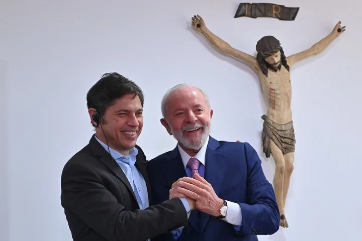 Milei y el peronismo miden la elección brasileña por 2027