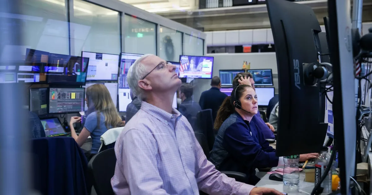 Wall Street cae por el desplome de Alphabet y dudas sobre la IA