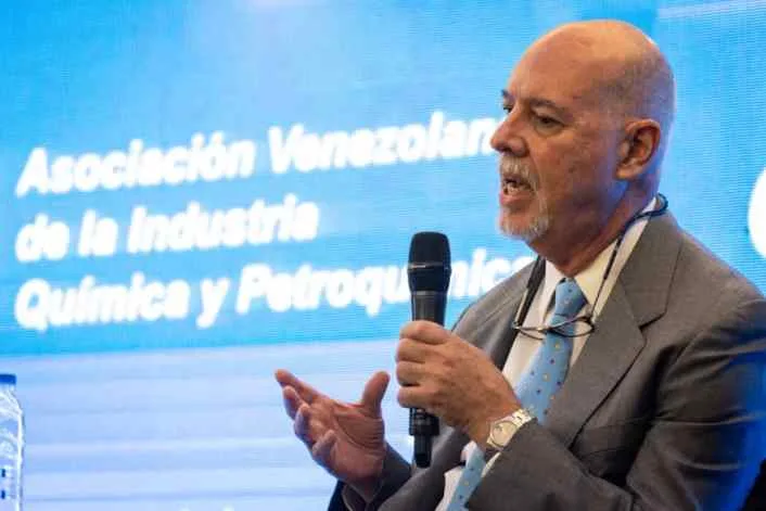 Industria química venezolana opera al 40% por falta de divisas