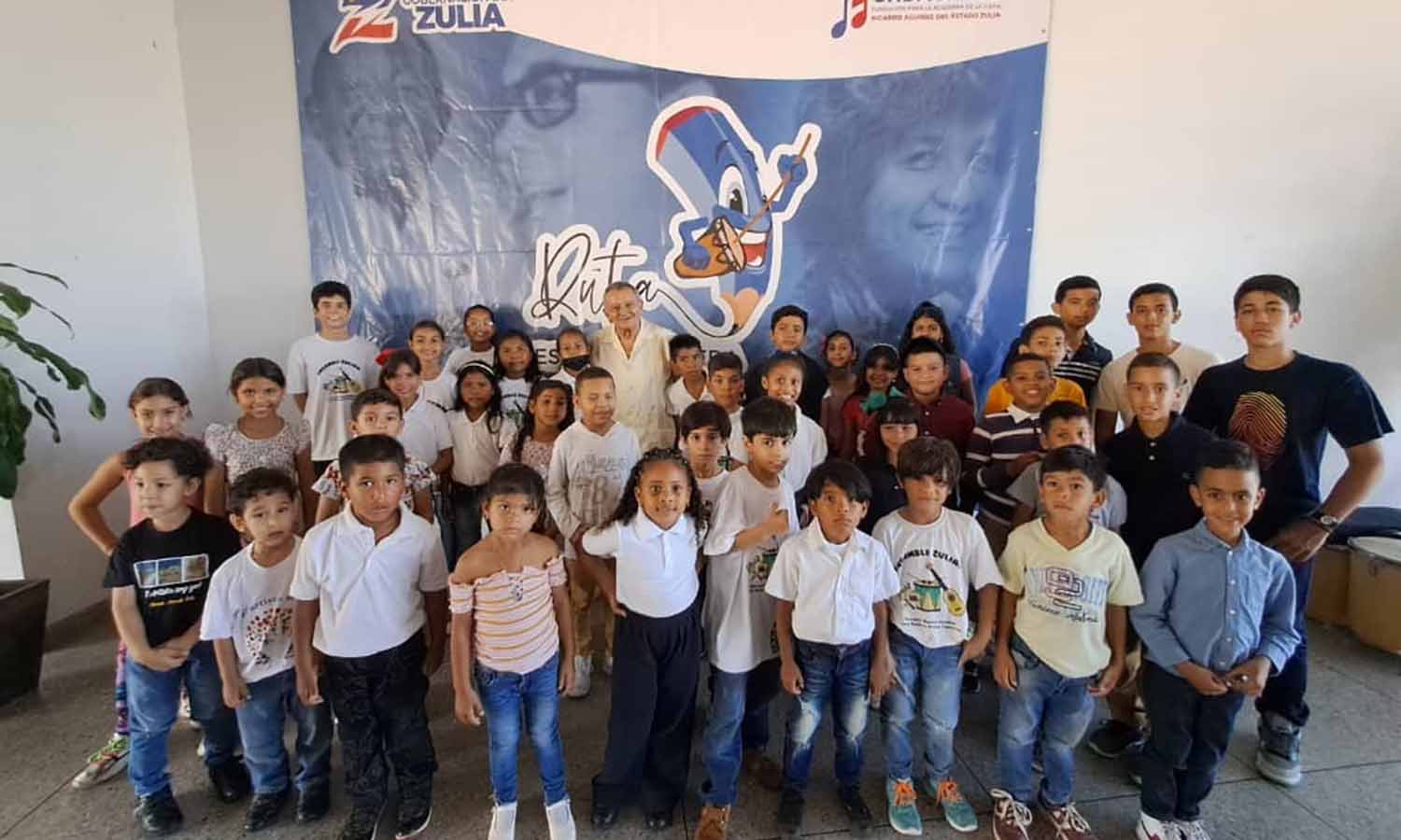 Inauguran Escuela de Gaita Guillermo "Memo" Morón en la Villa Deportiva