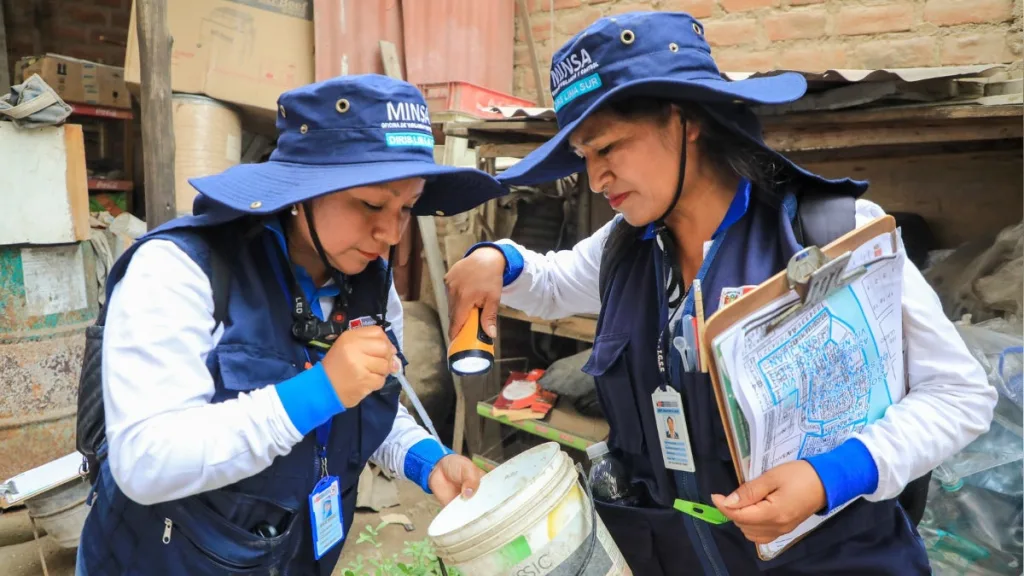 Perú refuerza vigilancia sanitaria por alza de dengue y EDA