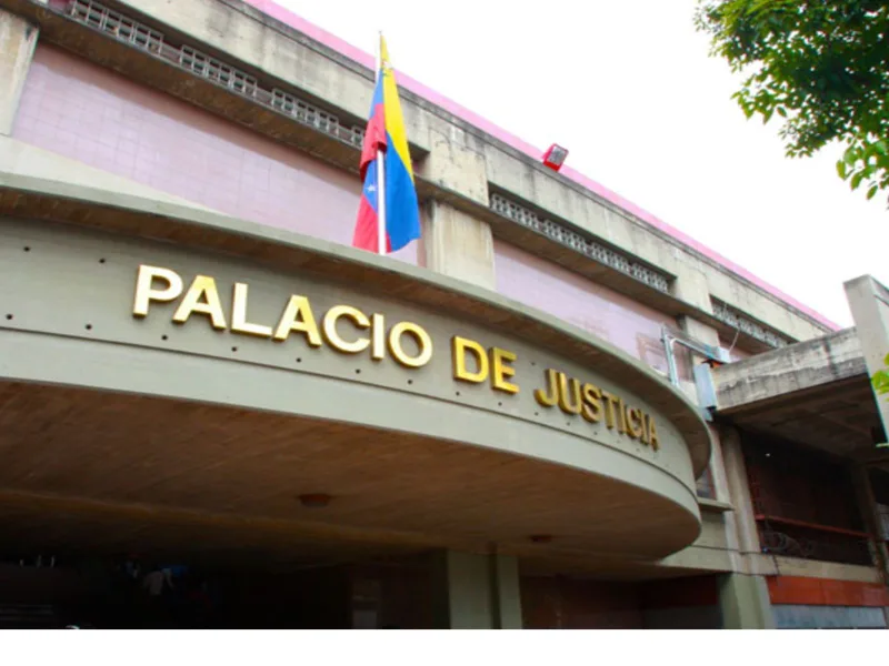 Tribunal Tercero condena a diez militares en caso 'Brazalete blanco'