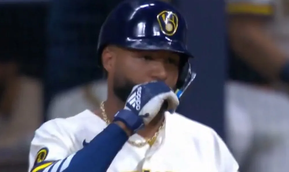 Jackson Chourio iguala récord histórico de imparables en la MLB