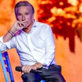 Montaner detalla ayuda a niños tras sismos en La Guaira