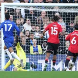 Carrick queda contra las cuerdas tras otro tropiezo del United