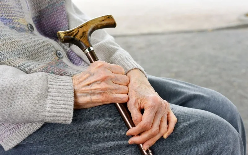 Científicos crean reloj que mide edad biológica con el habla
