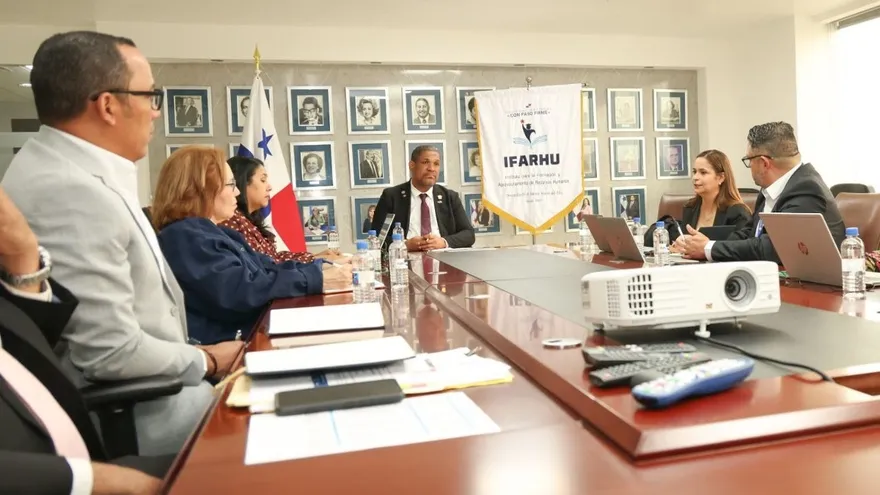 Tarjetas Punch pendientes: el 26 de octubre dirán dónde retirarlas