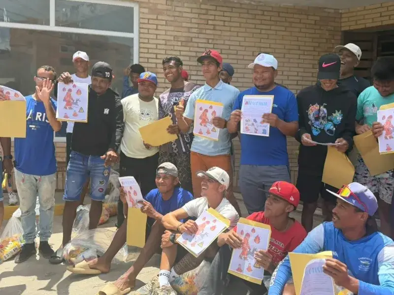 Niña superviviente agradece a los “topos” que rescataron a su familia