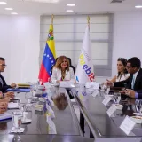 Defensoría y ACNUR acuerdan reforzar protección de retornados